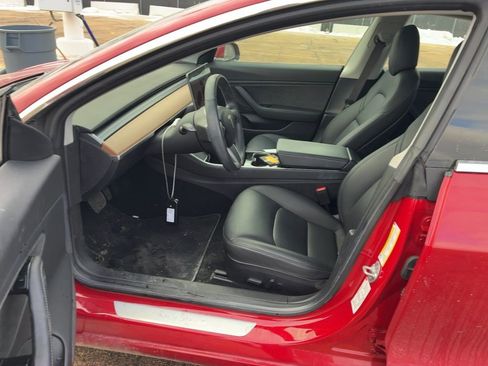 Used 2018 Tesla Model 3 Long Range image 3