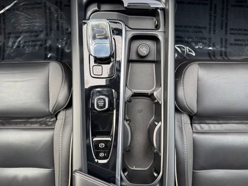Used 2023 Volvo XC60 T8 Polestar w/ Protection Package Premier image 24
