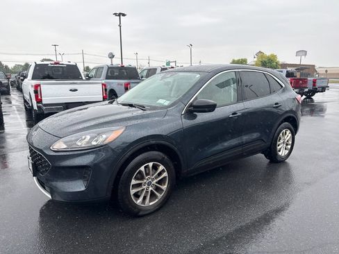 Used 2022 Ford Escape SE AWD/4WD image 2