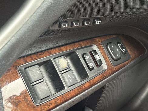 Used 2011 Lexus IS 350C w/ Luxury Pkg RWD image 25