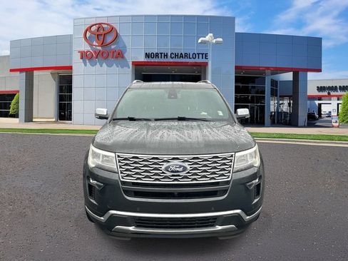 Used 2018 Ford Explorer Platinum AWD/4WD image 2