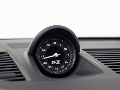 Certified 2024 Porsche 911 Carrera S image 21