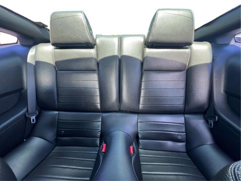 Used 2012 Ford Mustang Premium RWD image 10