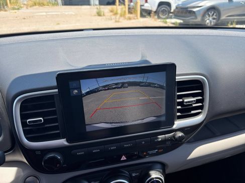 Used 2026 Hyundai Venue SEL FWD image 22