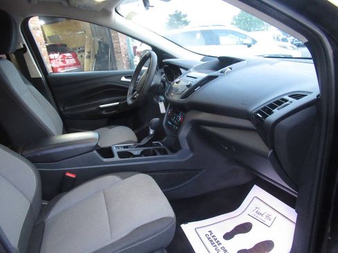 Used 2017 Ford Escape SE AWD/4WD image 6