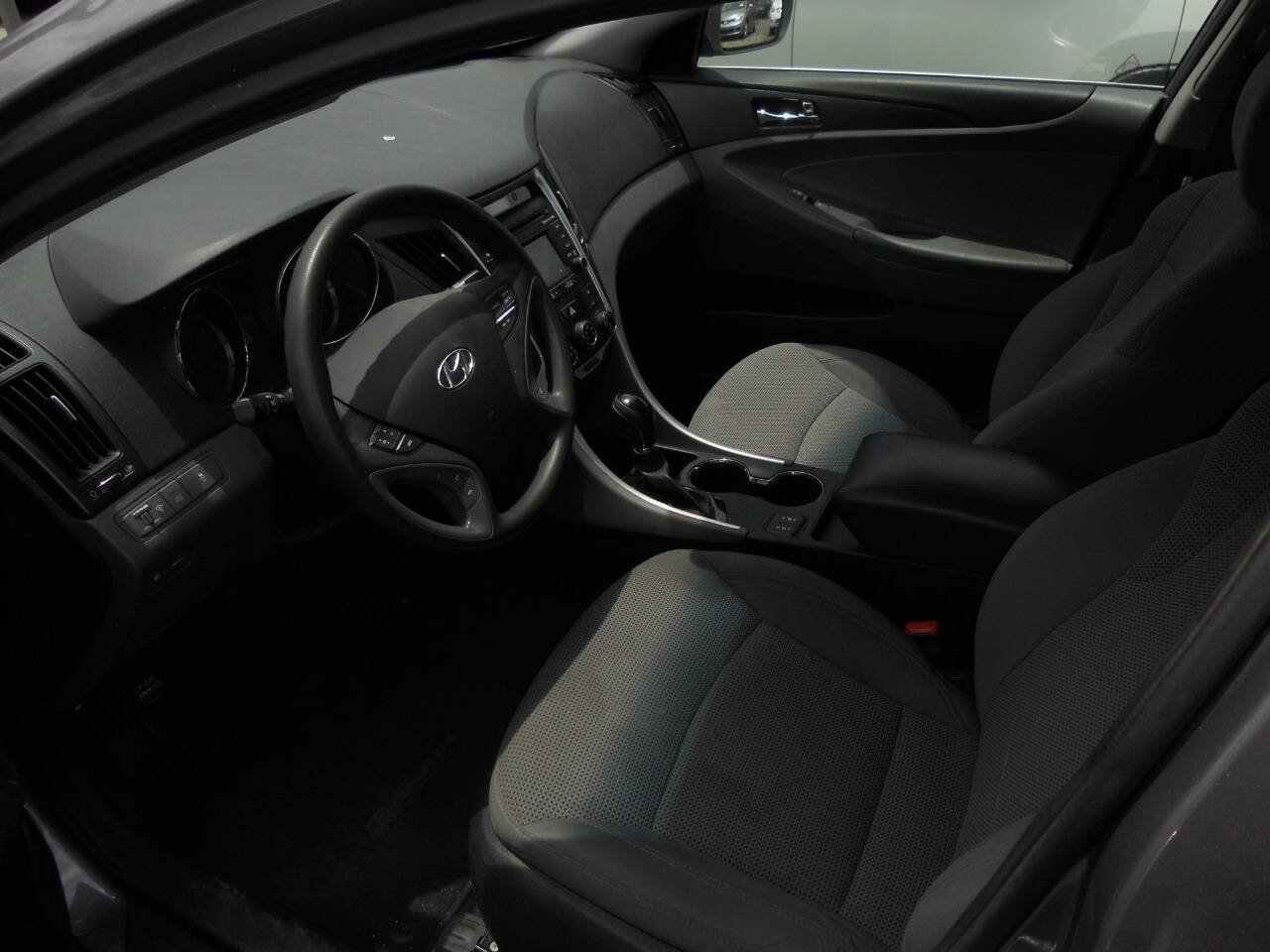 Used 2014 Hyundai Sonata GLS w/ Popular Equipment Group 2 FWD image 4