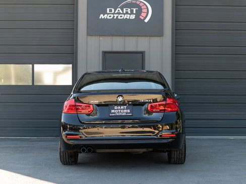 Used 2017 BMW 330i xDrive Sedan AWD/4WD image 6