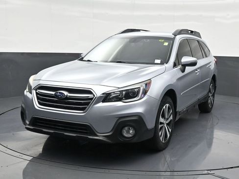 Used 2019 Subaru Outback 3.6R Limited image 9