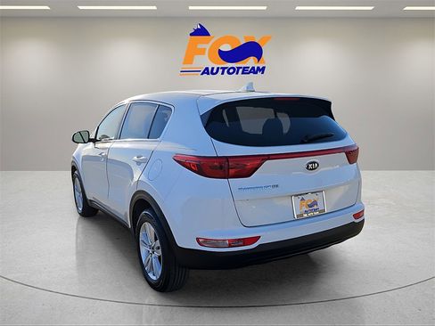 Used 2017 Kia Sportage LX image 3