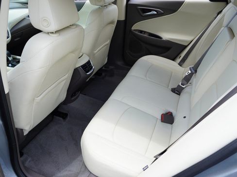 Used 2024 Chevrolet Malibu LT FWD image 32