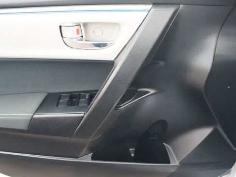 Used 2016 Toyota Corolla CE image 16