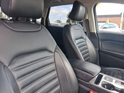 Used 2024 Ford Edge SEL AWD/4WD image 14