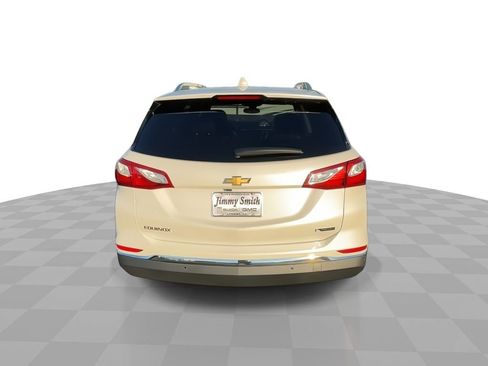 Used 2018 Chevrolet Equinox Premier image 7