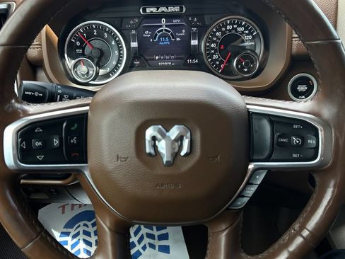 Used 2019 RAM 1500 Laramie AWD/4WD image 21