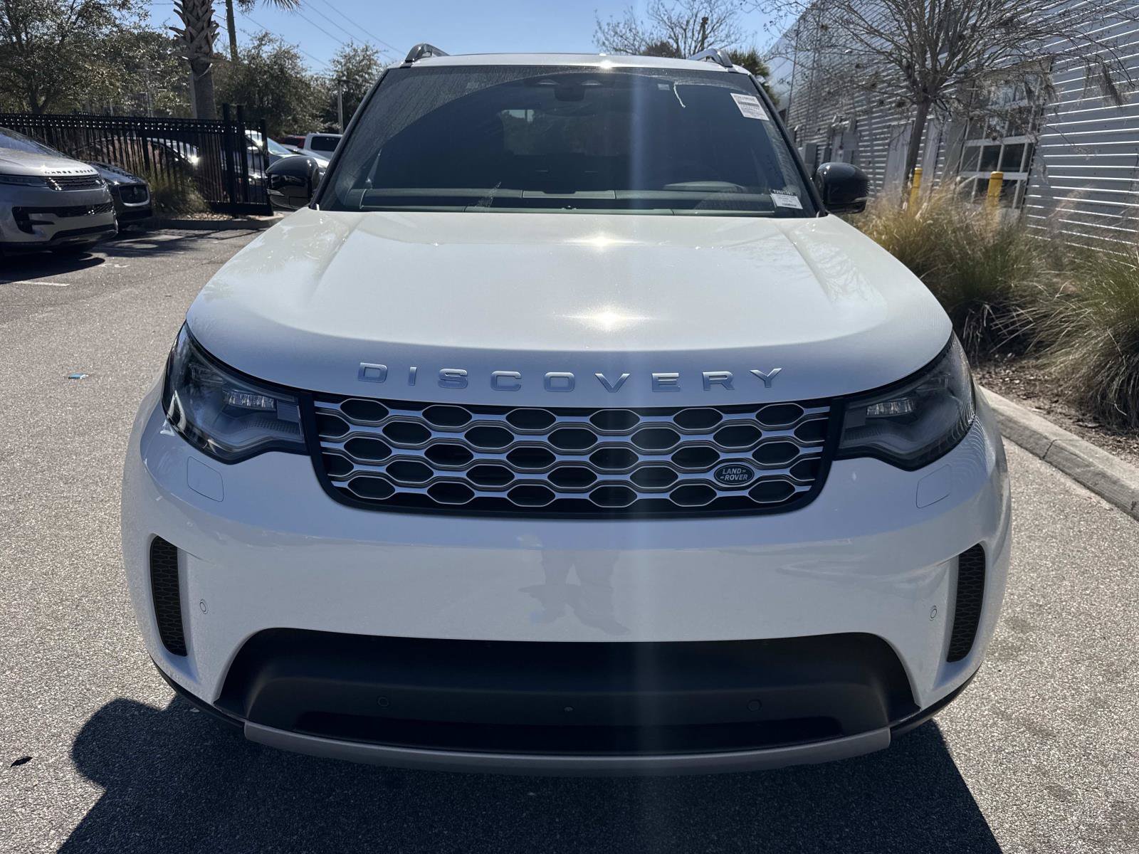 Used 2026 Land Rover Discovery S AWD/4WD image 8