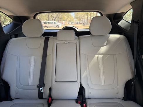 Used 2025 Hyundai Tucson SEL image 35