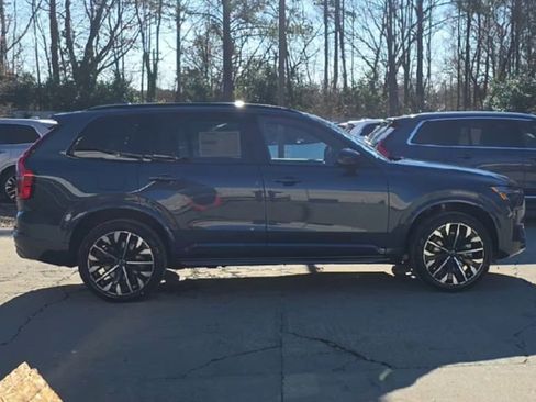 New 2026 Volvo XC90 B6 Ultra w/ Lounge Package image 5