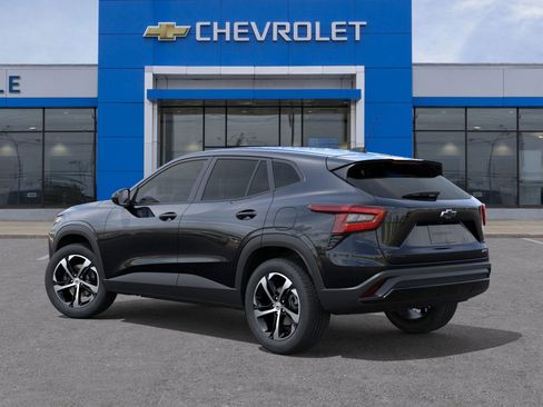 New 2026 Chevrolet Trax RS image 3