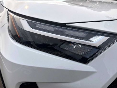 Used 2023 Toyota RAV4 XLE w/ Convenience Package FWD image 29