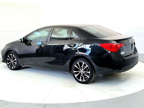 Used 2018 Toyota Corolla SE image 4