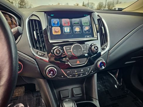 Used 2016 Chevrolet Cruze Premier image 24