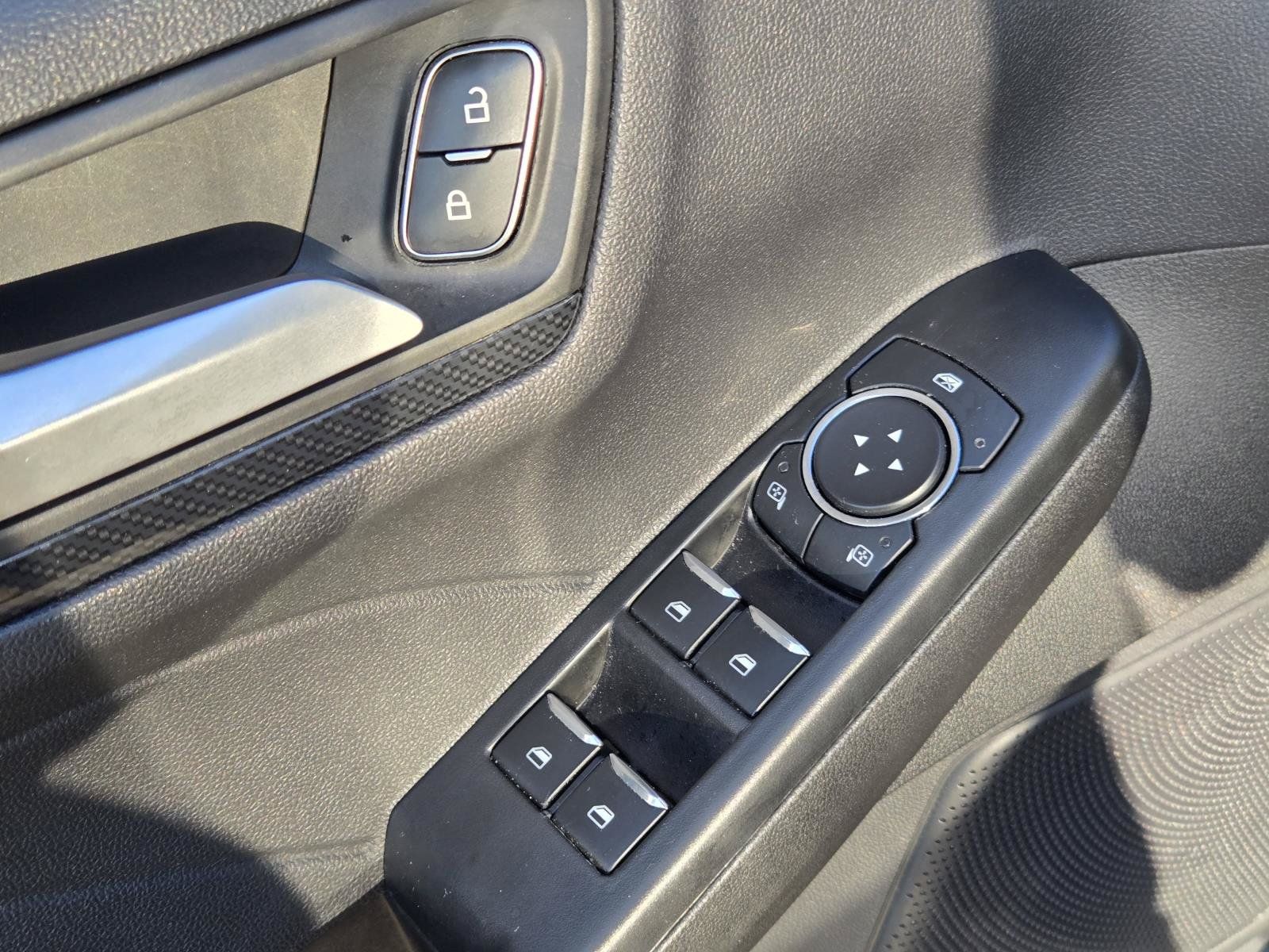 Used 2025 Ford Escape ST-Line Select AWD/4WD image 16