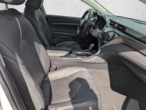 Used 2019 Toyota Camry XSE FWD image 29