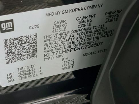 Used 2025 Chevrolet Trax LT w/ LT Convenience Package image 33