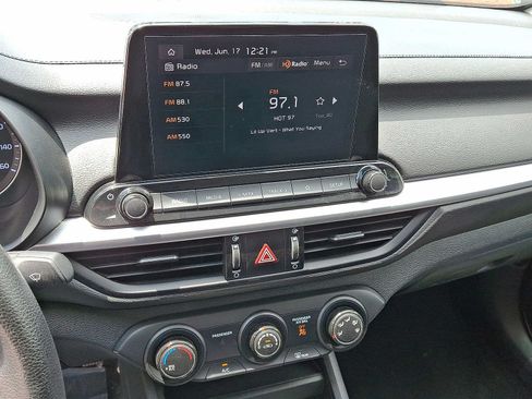 Used 2024 Kia Forte LXS w/ LXS Technology Package FWD image 20