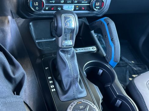 Used 2023 Ford Bronco Wildtrak image 24