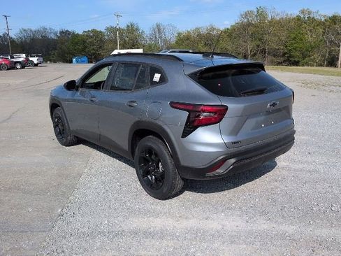 New 2026 Chevrolet Trax LT image 4