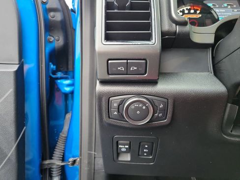 Certified 2019 Ford F150 Lariat image 21