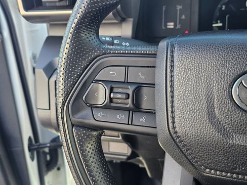 Used 2024 Toyota Tacoma SR image 27