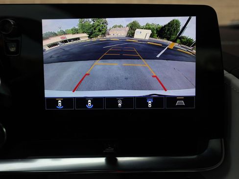 Used 2021 Chevrolet Corvette Stingray Preferred Cpe w/ Z51 Performance Package RWD image 38