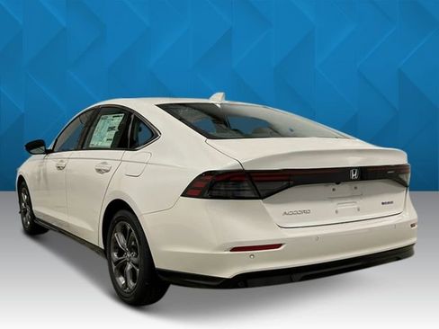 New 2025 Honda Accord EX-L image 3