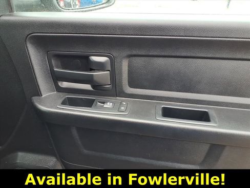 Used 2017 RAM 1500 ST w/ SXT Appearance Group image 14