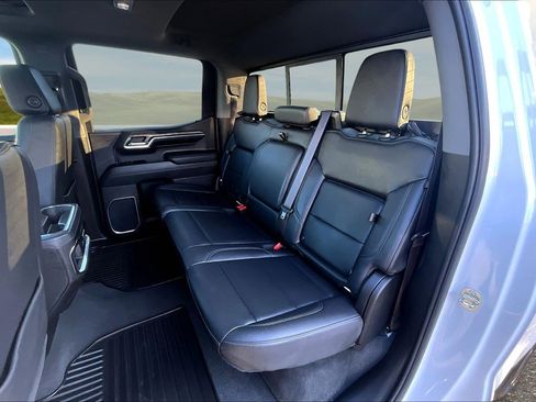 Used 2023 Chevrolet Silverado 1500 LTZ w/ LTZ Premium Package image 15