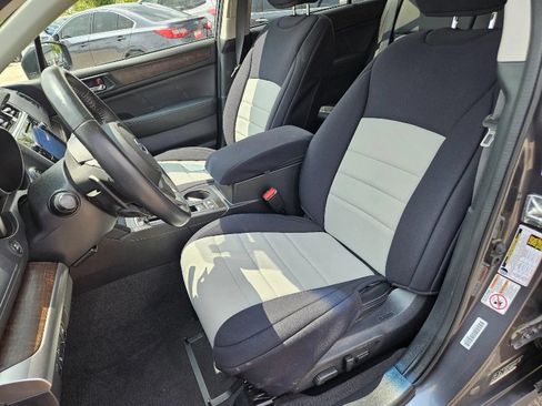 Used 2018 Subaru Outback 3.6R Limited AWD/4WD image 14