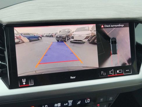 New 2026 Audi Q4 e-tron Premium Plus image 24