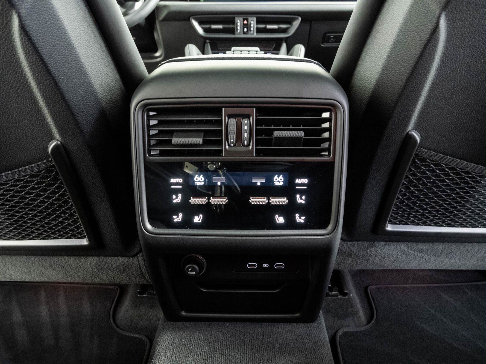 Used 2026 Porsche Cayenne Coupe AWD/4WD image 20