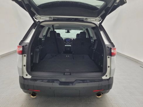 Used 2020 Chevrolet Traverse LT FWD image 29