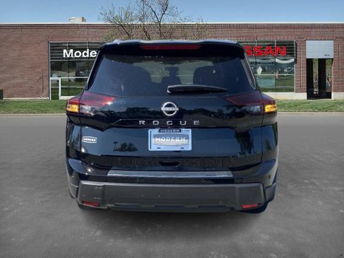 New 2026 Nissan Rogue S image 3