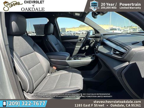 Used 2025 Buick Enclave Preferred FWD image 32