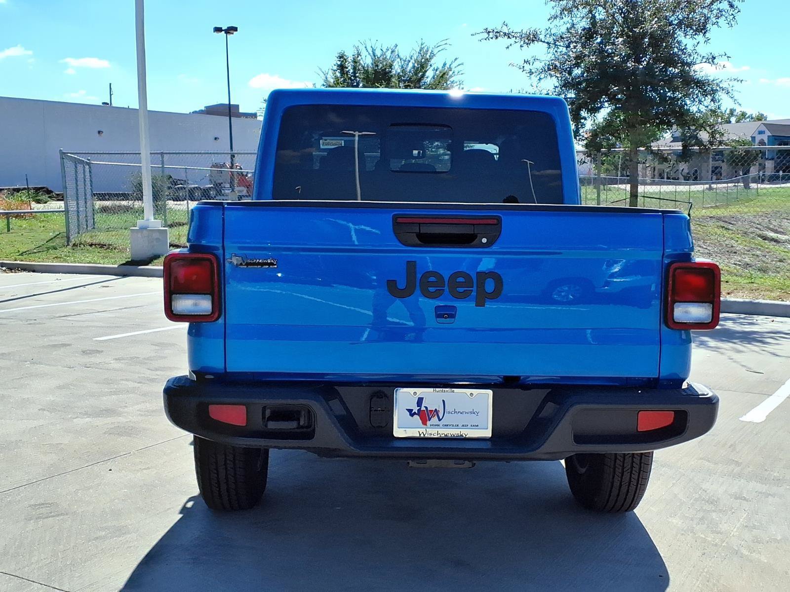 New 2026 Jeep Gladiator Sport AWD/4WD image 7
