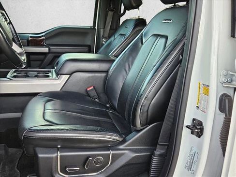Used 2017 Ford F250 Platinum w/ Platinum Ultimate Package image 18