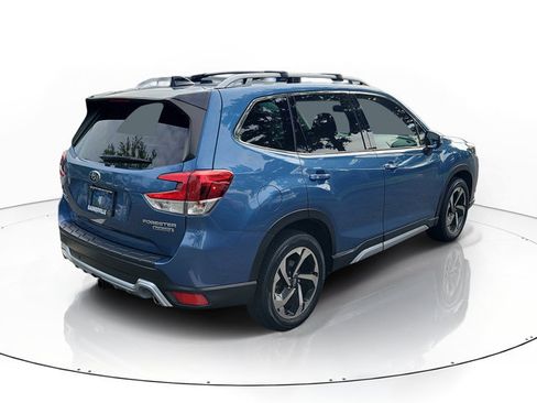 Used 2024 Subaru Forester Touring AWD/4WD image 2