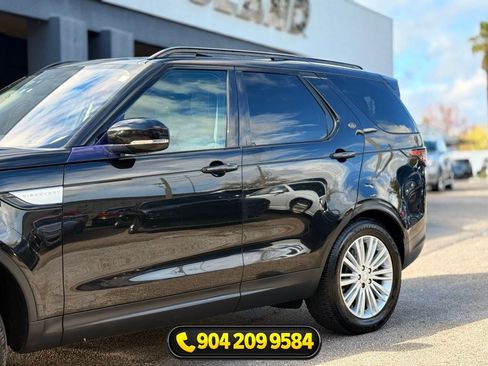 Used 2017 Land Rover Discovery HSE image 3