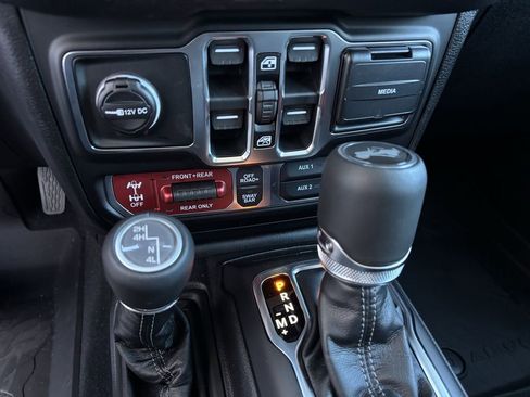 New 2026 Jeep Wrangler Unlimited Rubicon AWD/4WD image 16