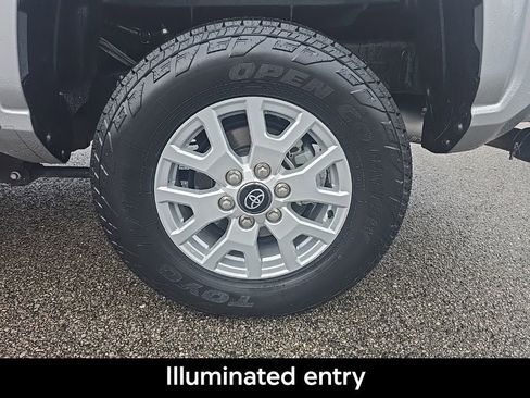 Used 2024 Toyota Tacoma SR5 w/ SR5 Upgrade Package image 10