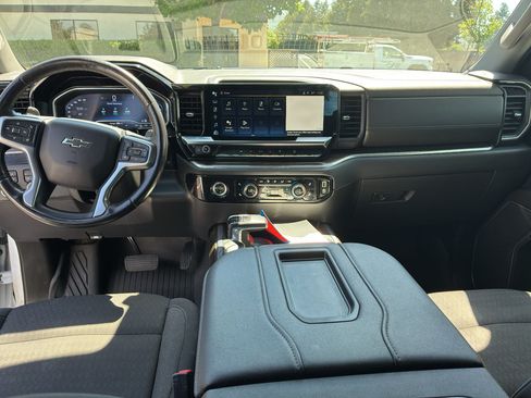 Used 2022 Chevrolet Silverado 1500 RST AWD/4WD image 51